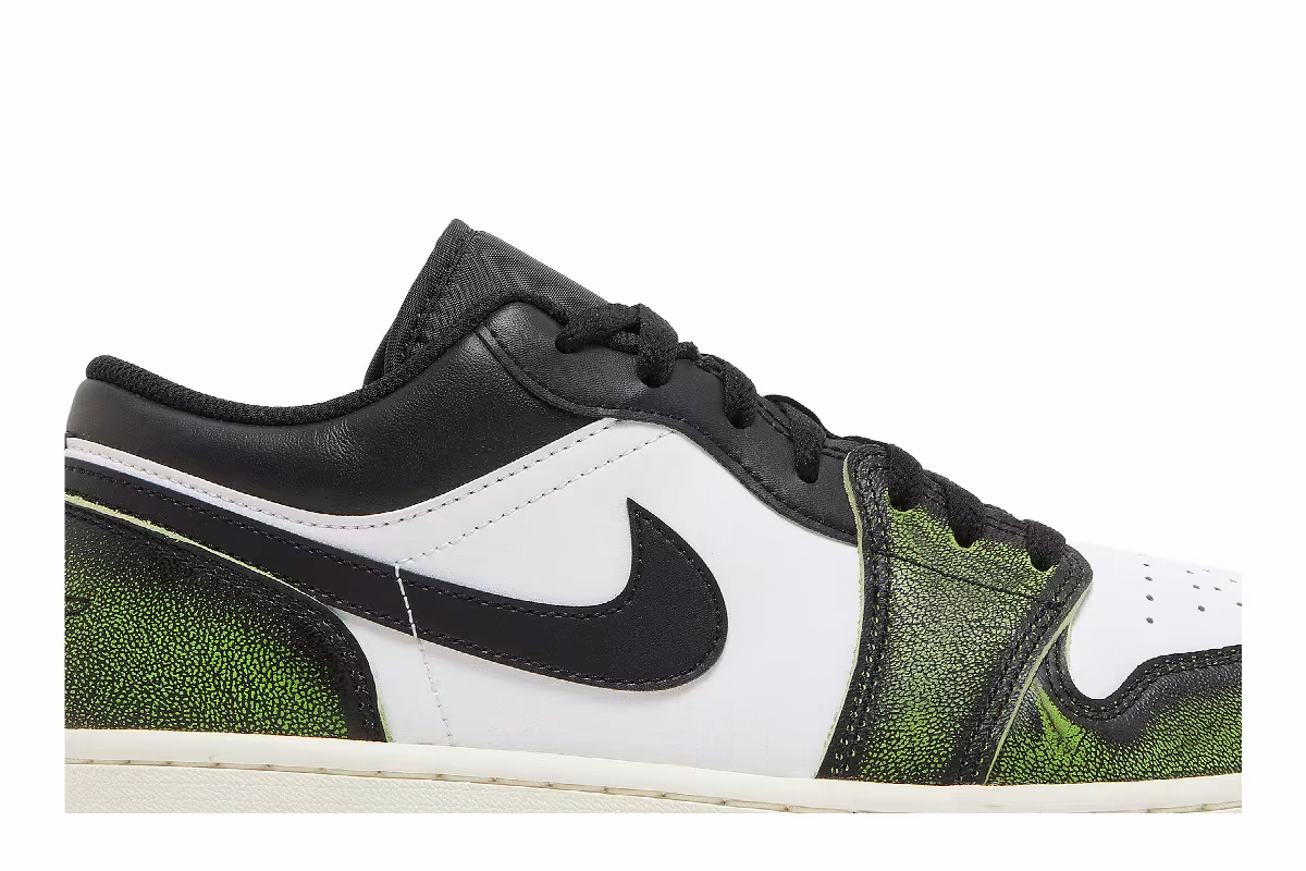 Air Jordan 1 Low SE Wear-Away - Electric Green, view 3
