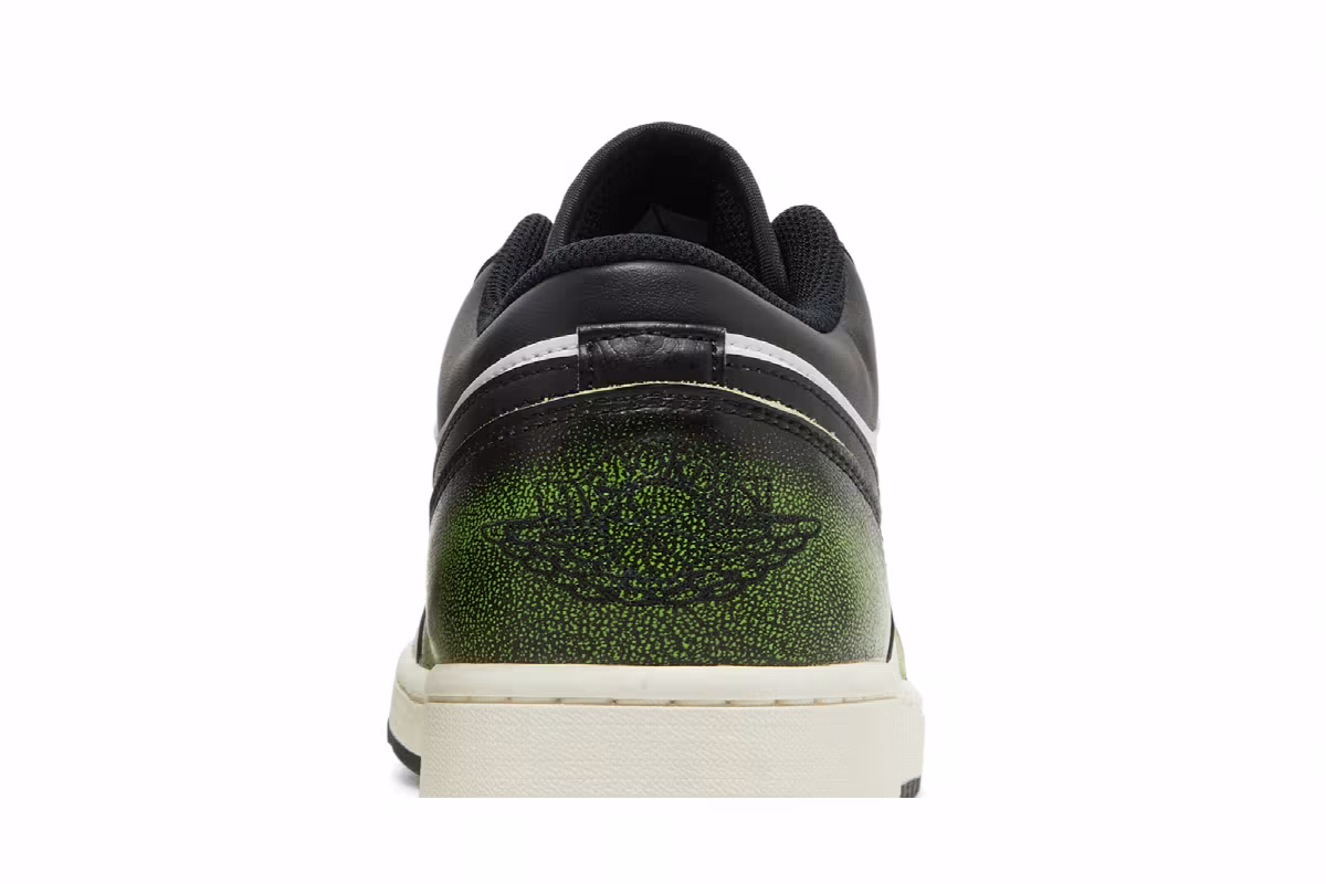Air Jordan 1 Low SE Wear-Away - Electric Green, view 8