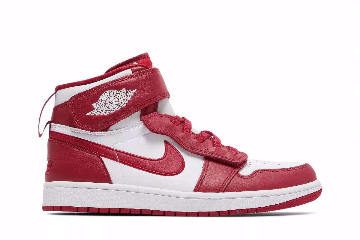 Air Jordan 1 High FlyEase Cardinal Red, view 2