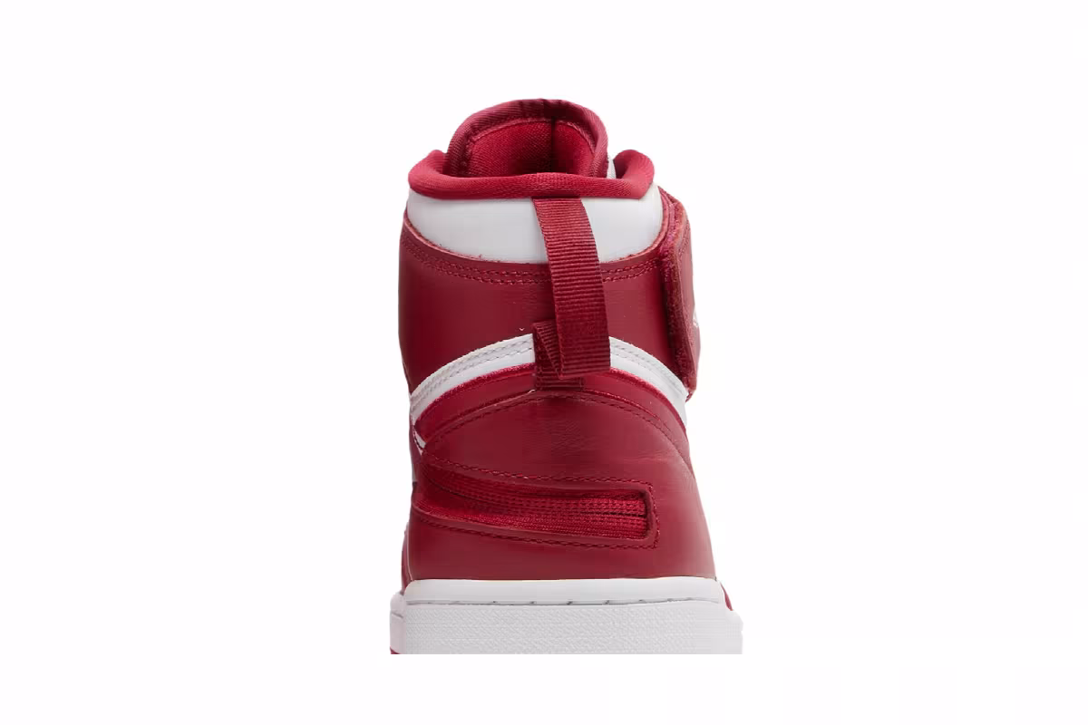Air Jordan 1 High FlyEase Cardinal Red, view 8