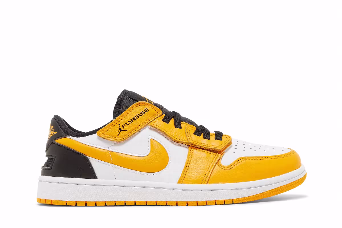 Air Jordan 1 Low FlyEase White Taxi, view 2