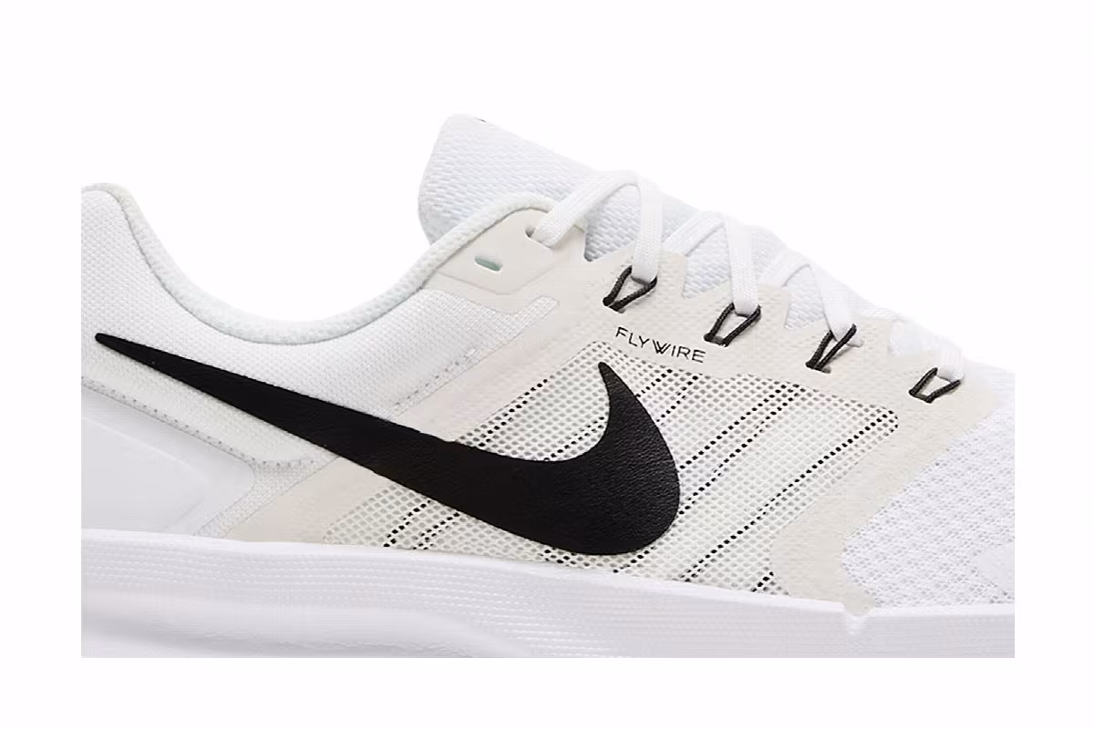 Nike Run Swift 3 White Black, view 3