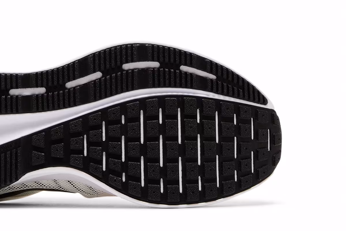Nike Run Swift 3 White Black, view 6