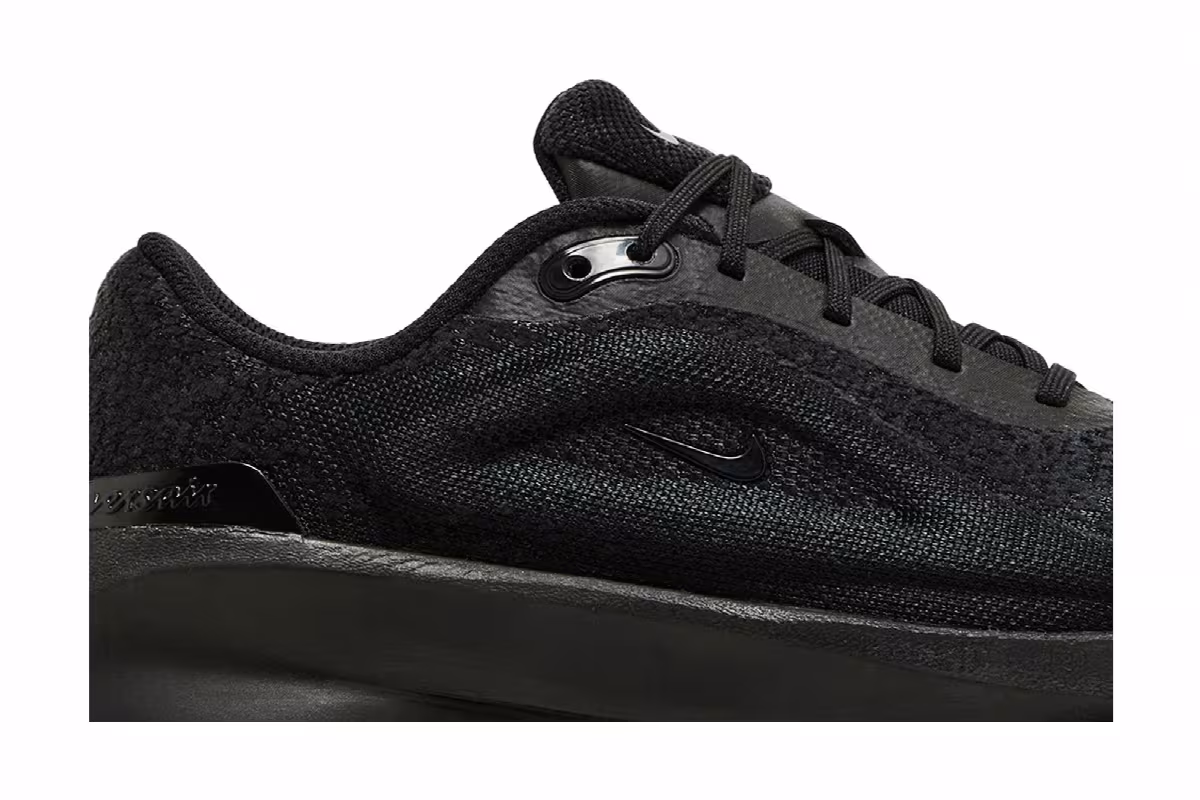 Nike Women's Versair Black Anthracite, view 3