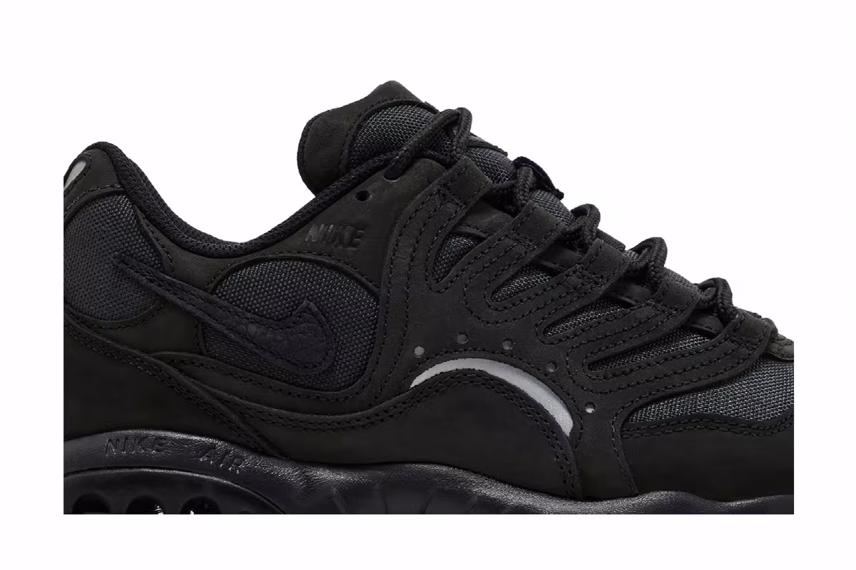 Nike Air Terra Humara Triple Black, view 3
