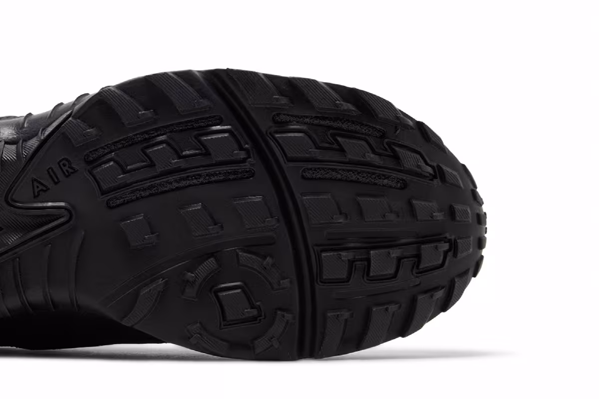 Nike Air Terra Humara Triple Black, view 6