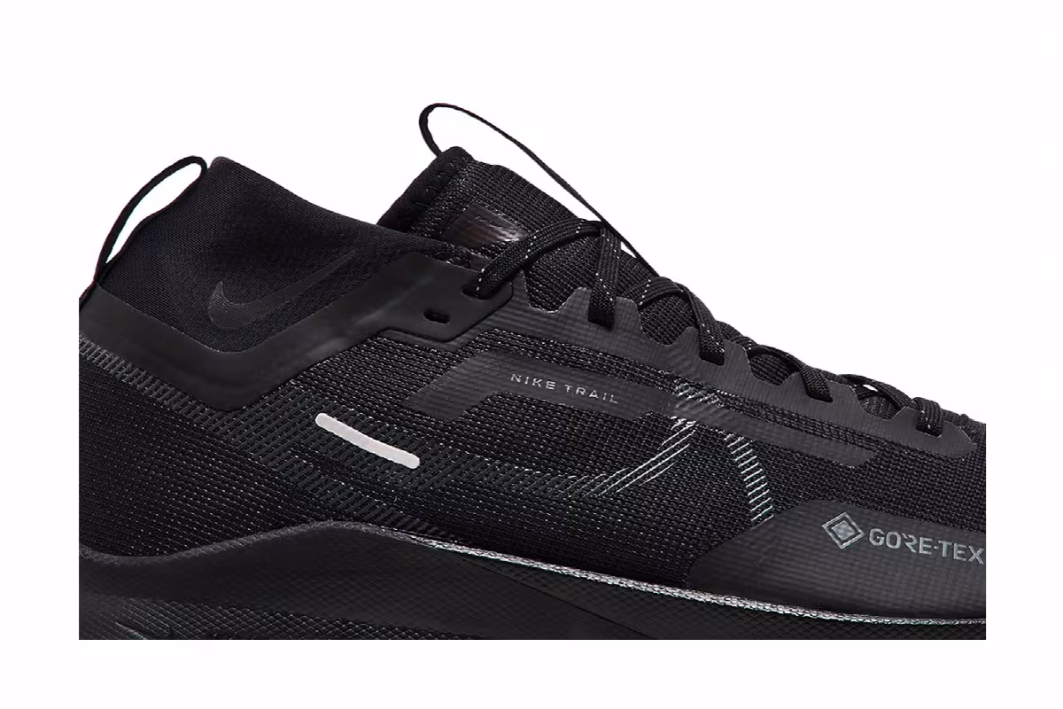 Nike React Pegasus Trail 4 GORE-TEX Black Anthracite, view 3