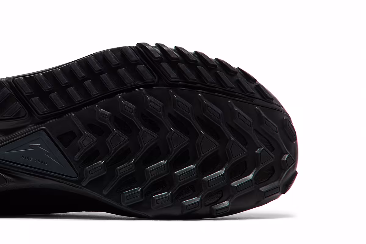 Nike React Pegasus Trail 4 GORE-TEX Black Anthracite, view 6