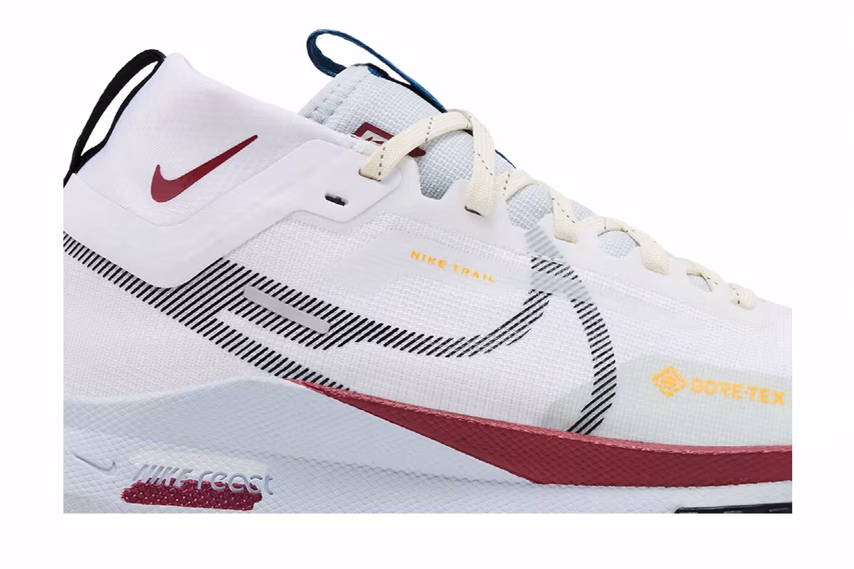 Nike Women's React Pegasus Trail 4 GORE-TEX White Cedar, view 3