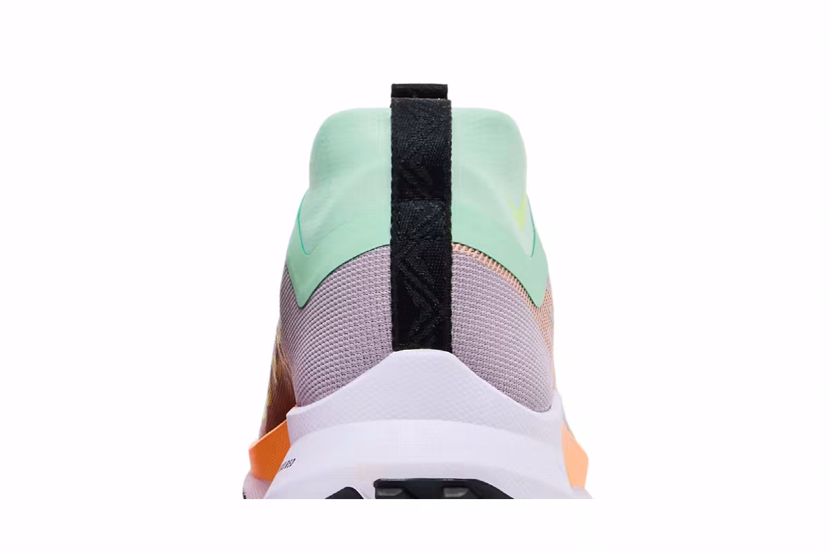 Nike Women's React Pegasus Trail 4 GORE-TEX V2 Purple Smoke Peach Cream, view 8