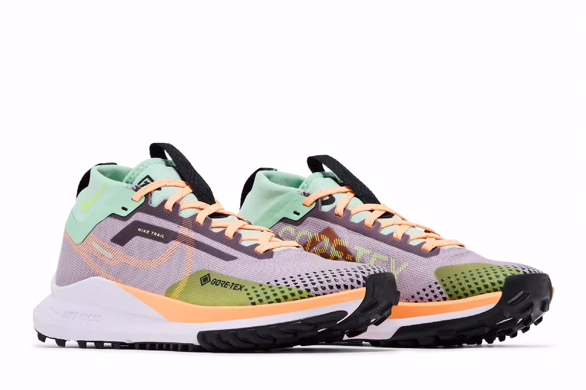 Nike Women's React Pegasus Trail 4 GORE-TEX V2 Purple Smoke Peach Cream, view 9
