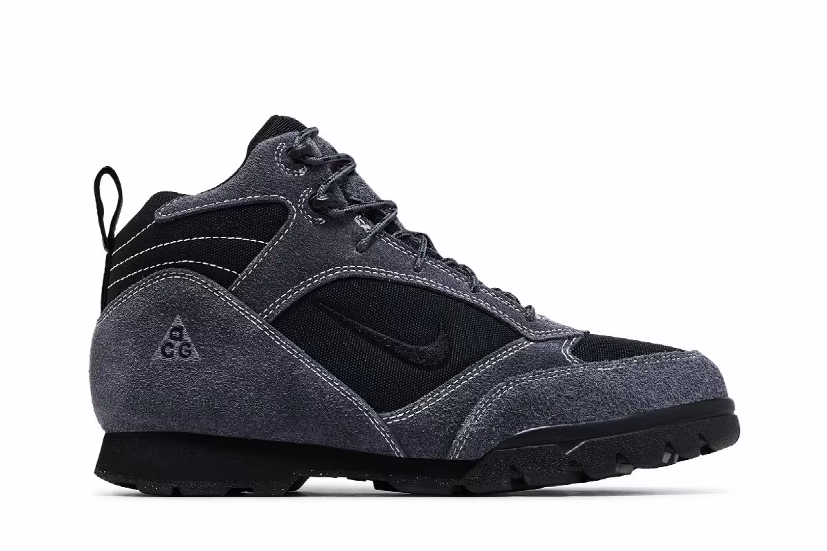 Nike ACG Torre Mid Waterproof Black Dark Grey, view 2