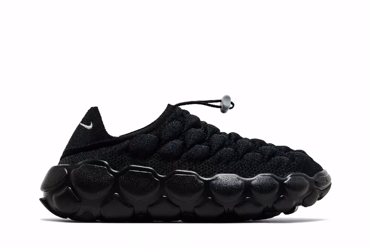 Nike Women's Flyknit Haven Black Metallic Silver, view 2