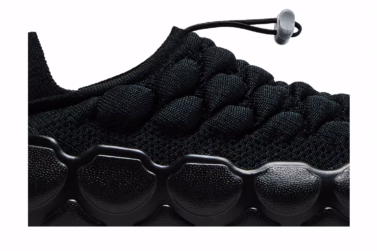 Nike Women's Flyknit Haven Black Metallic Silver, view 3