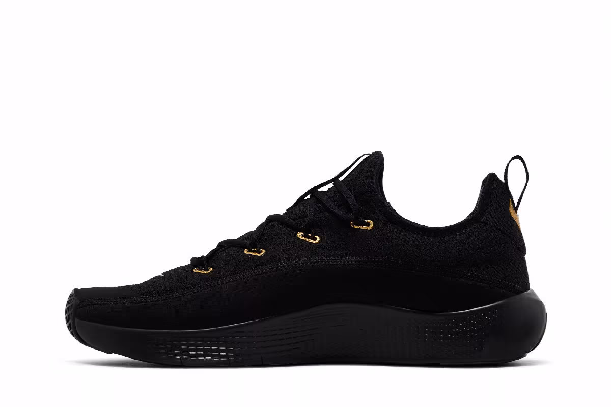Nike LeBron TR 1 Black Metallic Gold, view 4