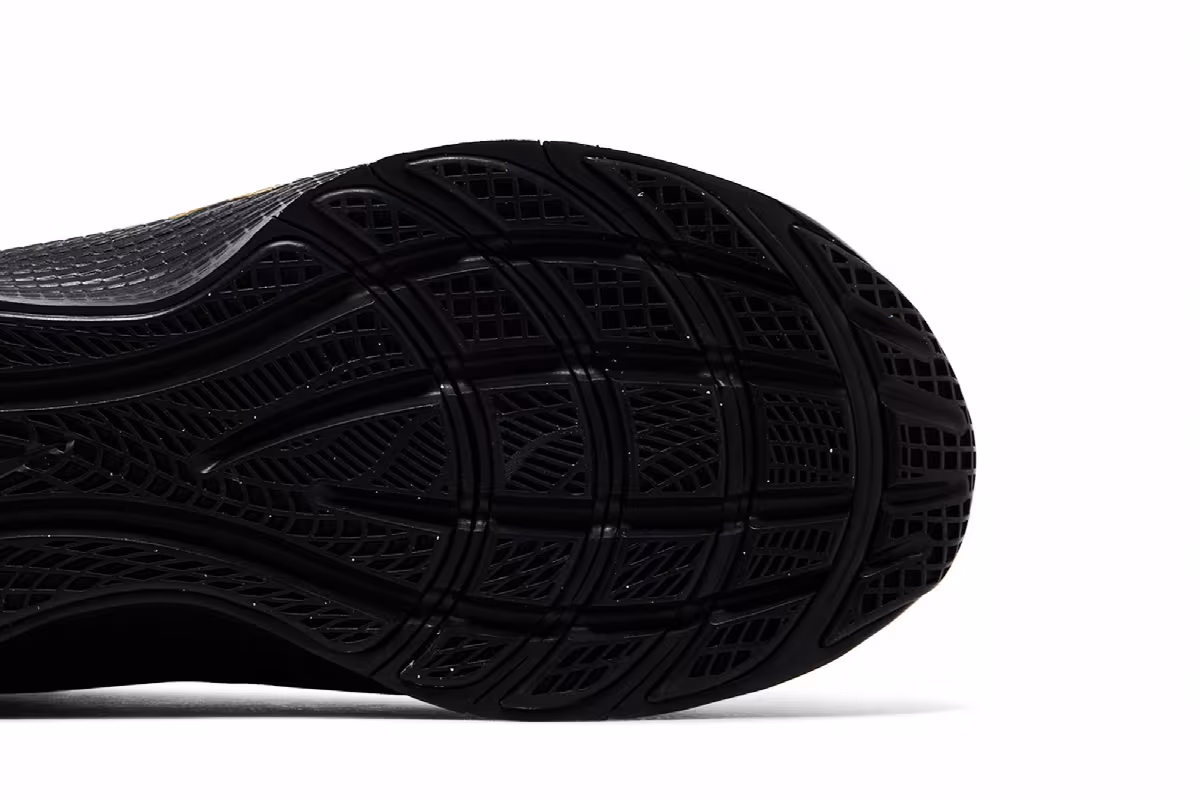 Nike LeBron TR 1 Black Metallic Gold, view 6