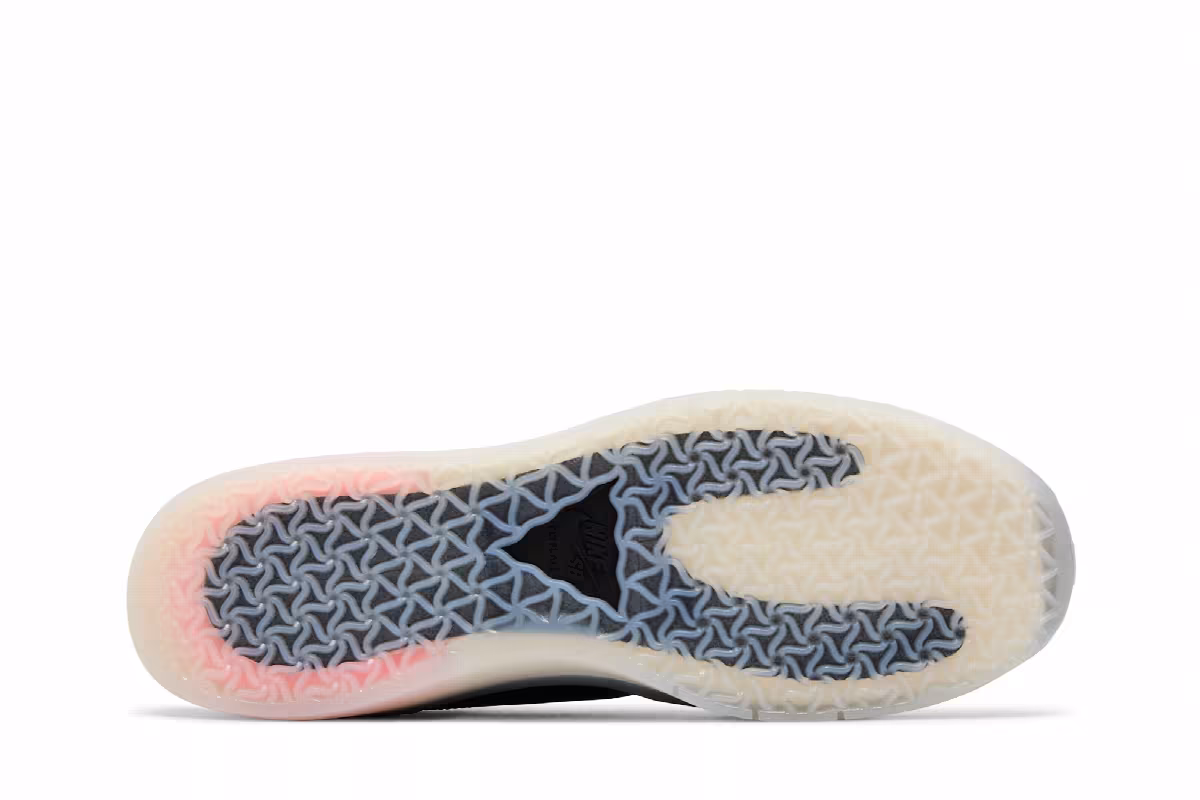 Nike PS8 SB Black Clear, view 5