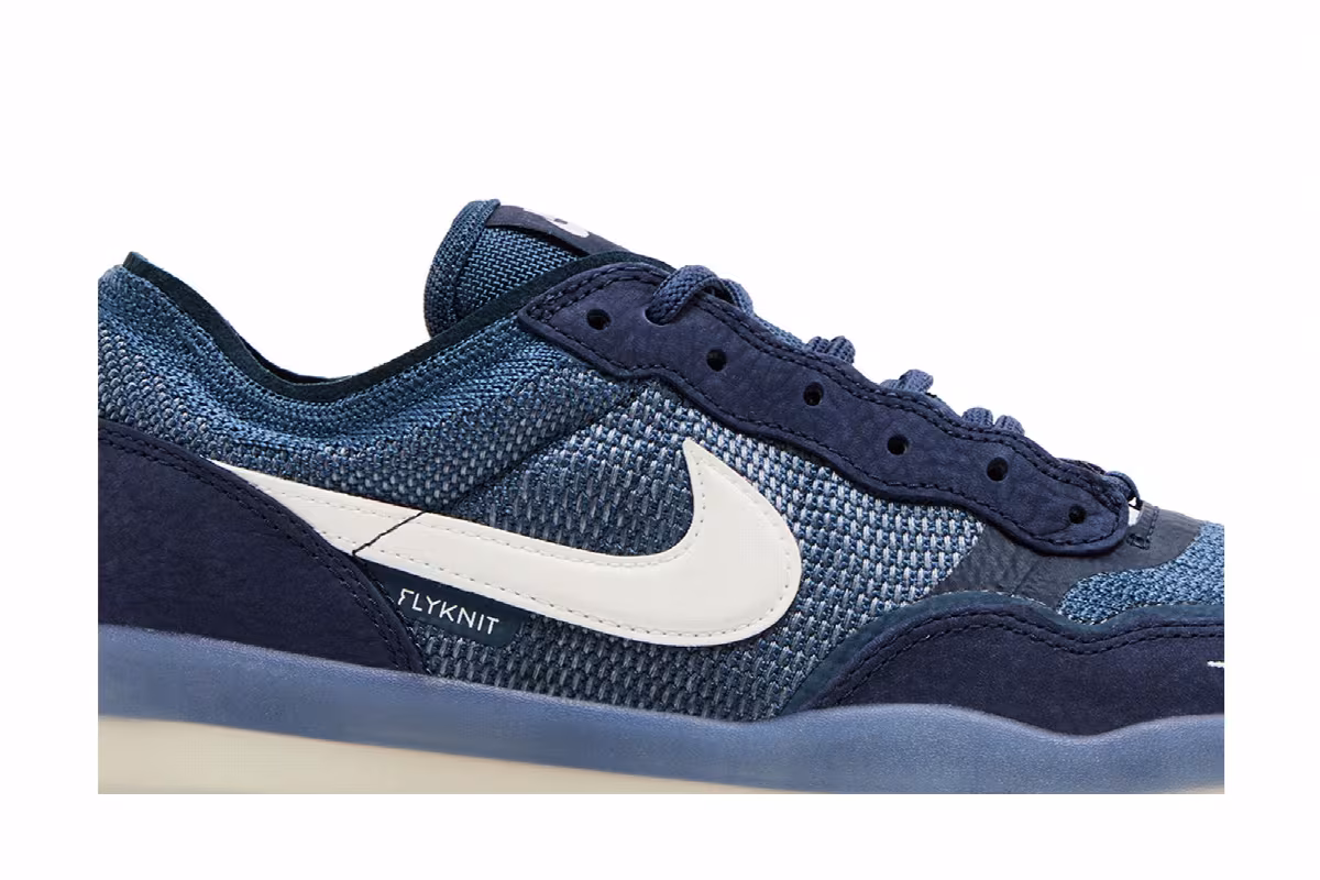 Nike PS8 SB Obsidian, view 3