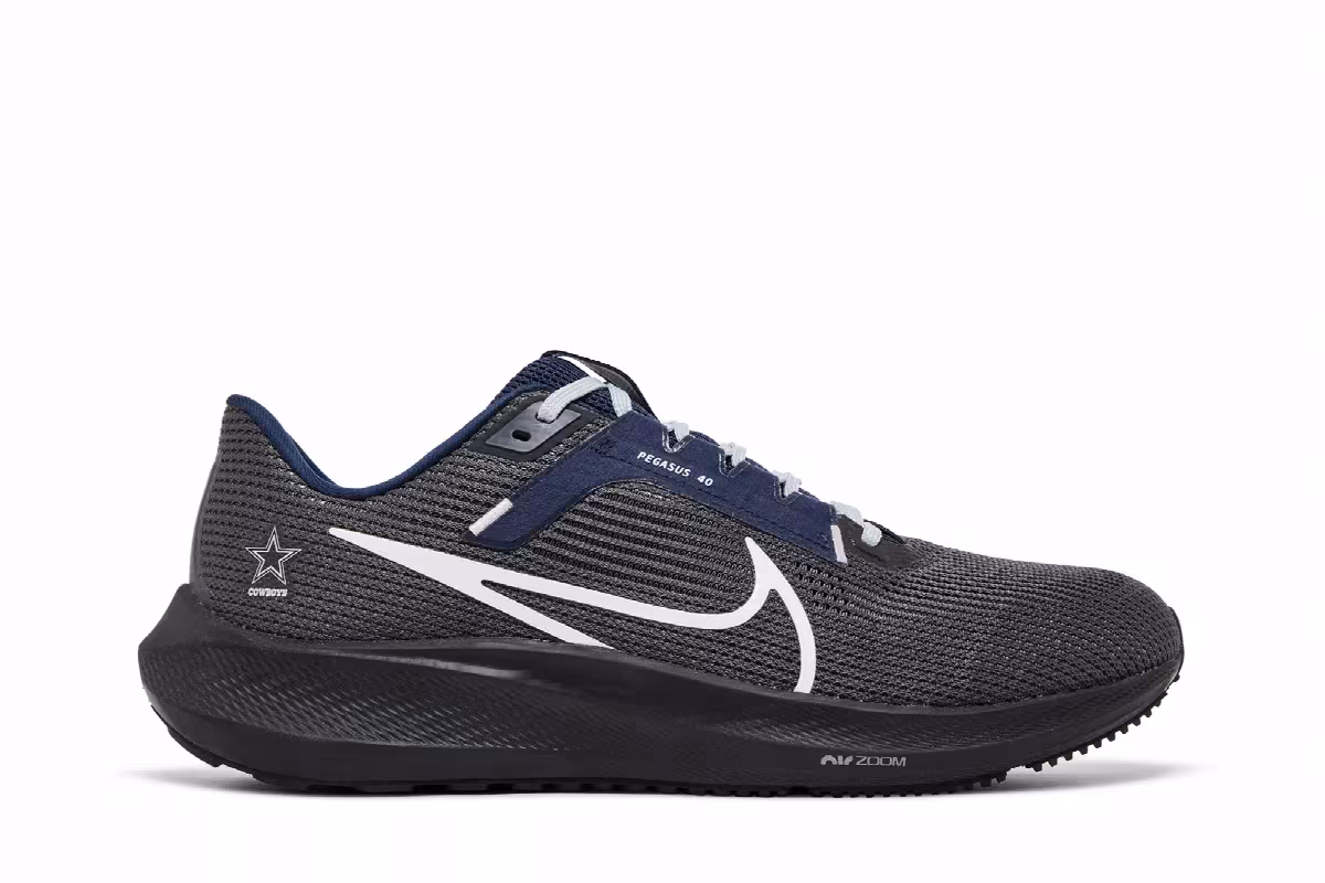 NFL x Nike Air Zoom Pegasus 40 Dallas Cowboys, view 2