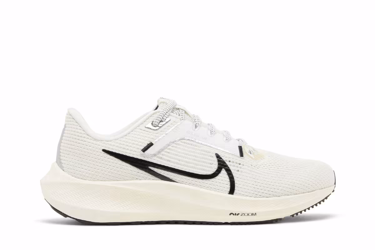 Nike Women's Air Zoom Pegasus 40 Sail Black, view 2