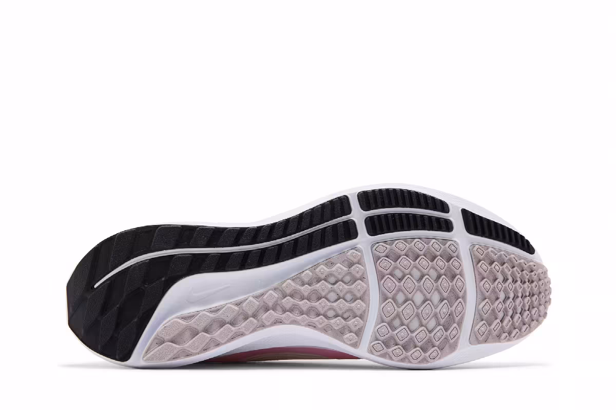 Nike Women's Air Zoom Pegasus 40 Year of the Dragon, view 5