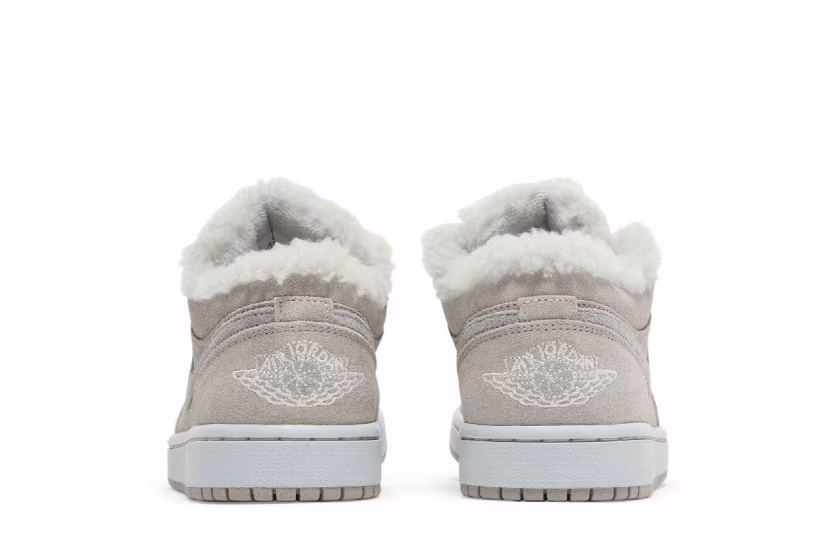 Women's Air Jordan 1 Low SE Sherpa Fleece, view 7