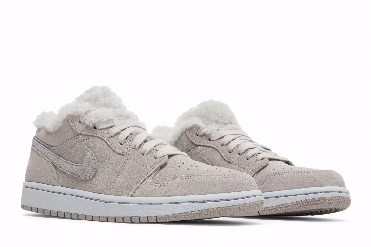 Women's Air Jordan 1 Low SE Sherpa Fleece, view 9