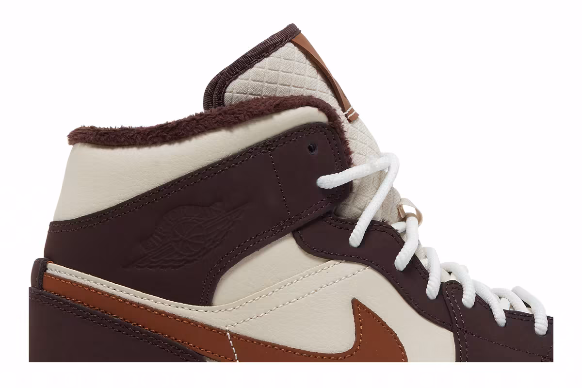 Women's Air Jordan 1 Mid SE Cream Dark Chocolate, view 3