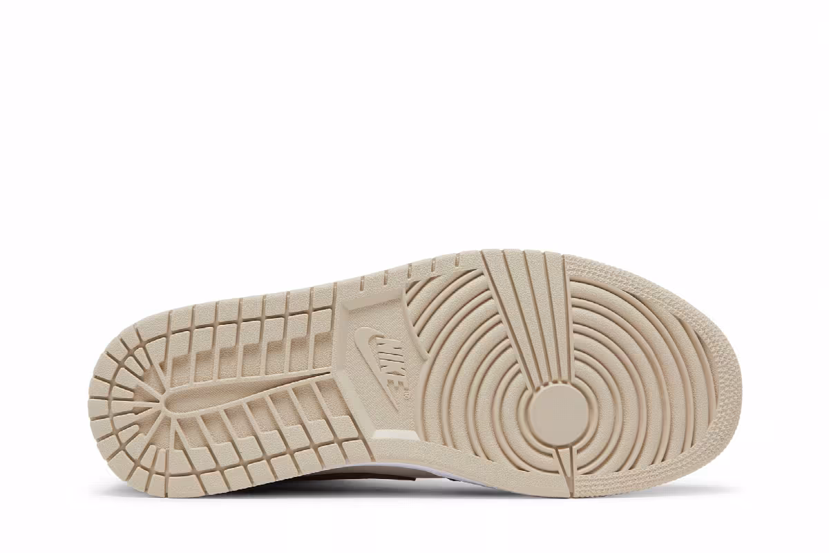 Women's Air Jordan 1 Mid SE Cream Dark Chocolate, view 5