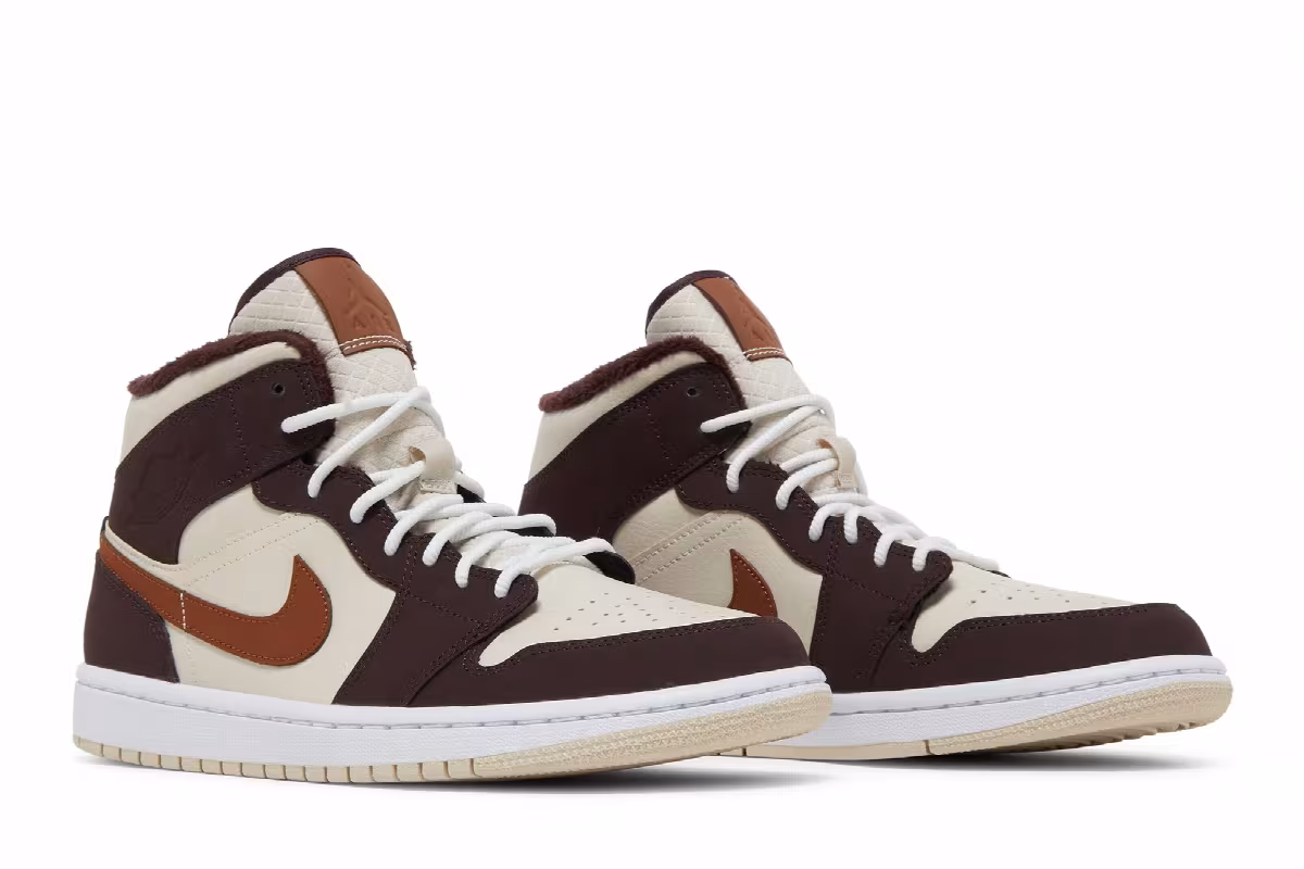 Women's Air Jordan 1 Mid SE Cream Dark Chocolate, view 9