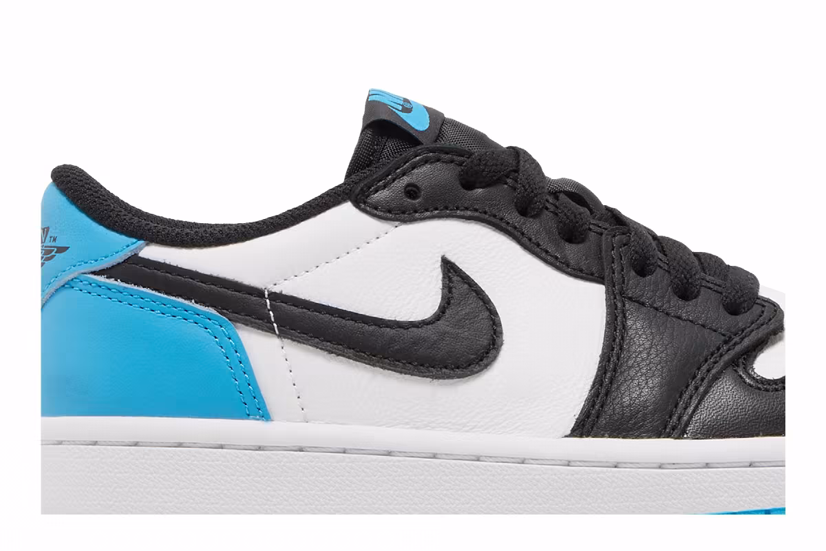 Women's Air Jordan 1 Low OG UNC, view 3