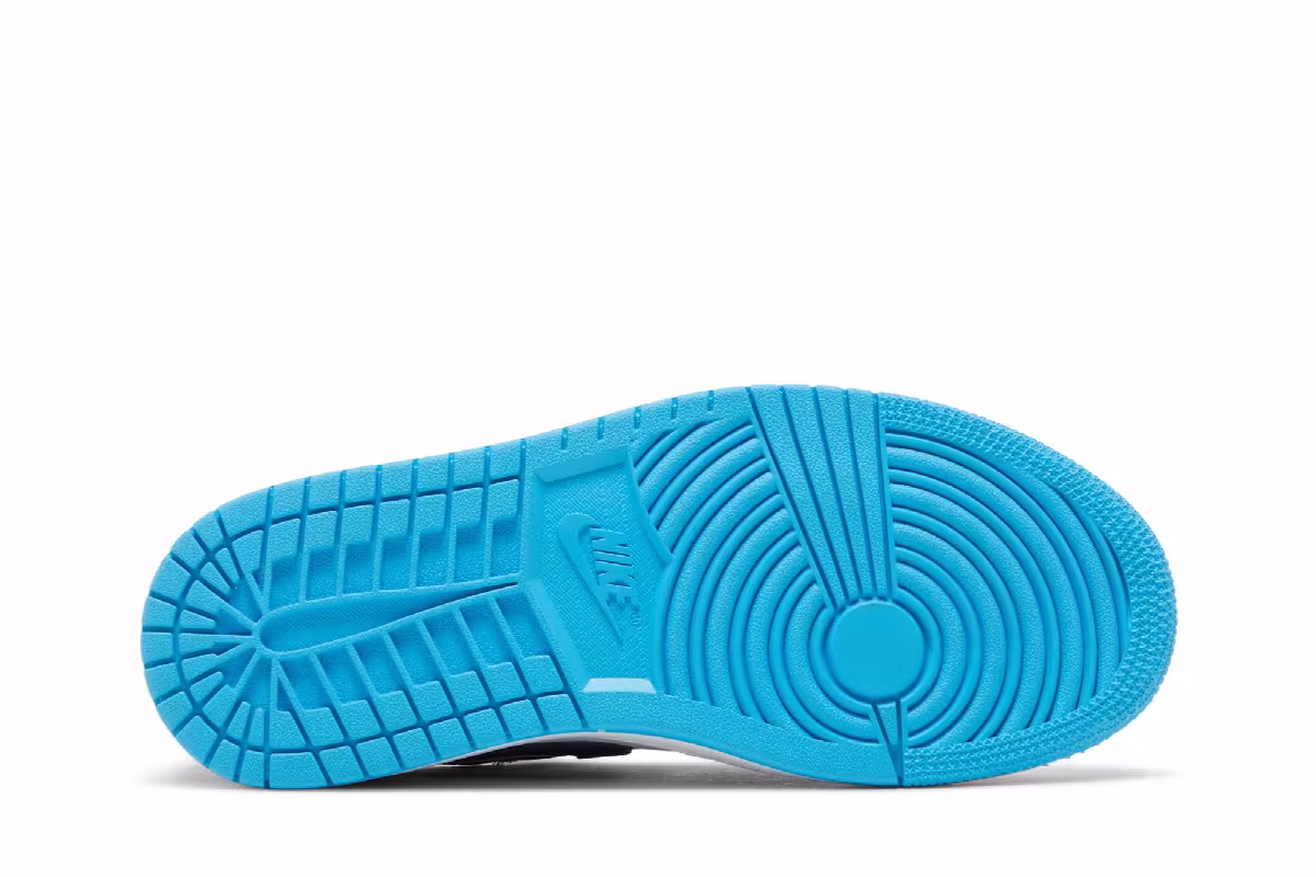 Women's Air Jordan 1 Low OG UNC, view 5