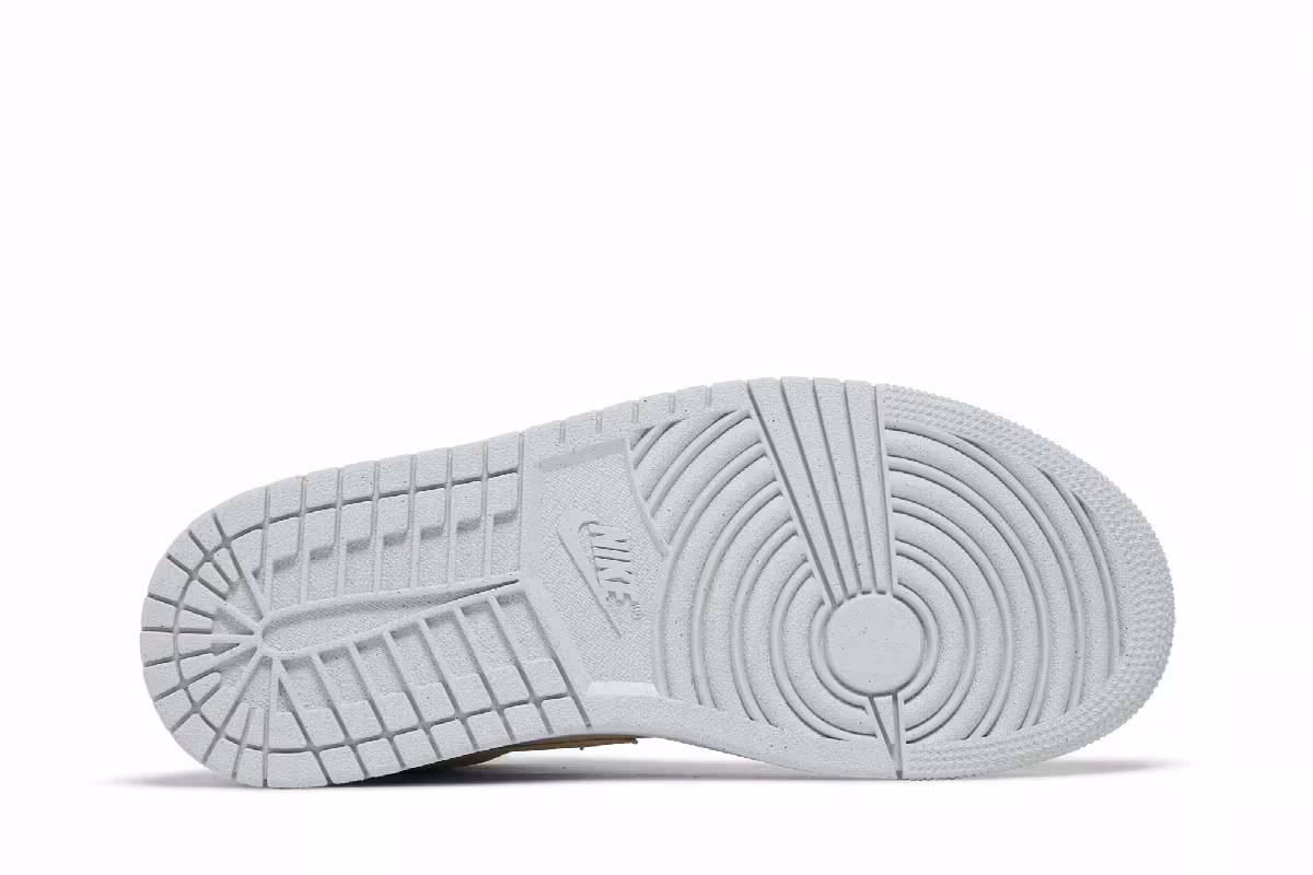 Women's Air Jordan 1 Mid SE Sanddrift, view 5