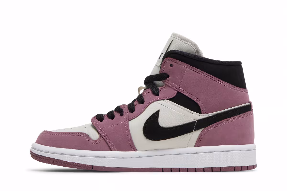 Women's Air Jordan 1 Mid SE Berry Pink, view 4