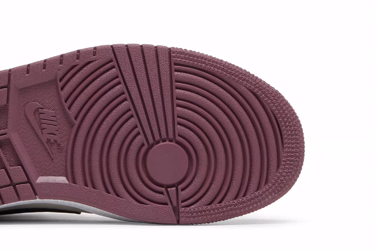 Women's Air Jordan 1 Mid SE Berry Pink, view 6