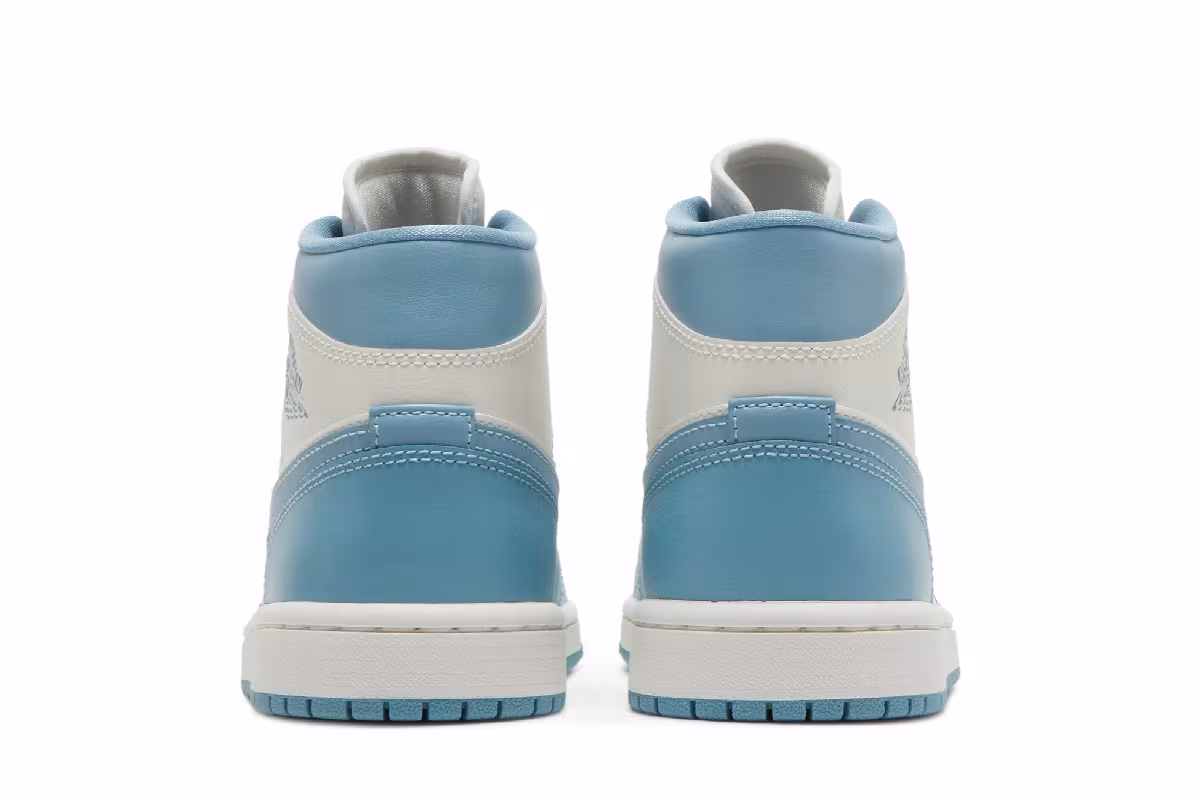 Women's Air Jordan 1 Mid University Blue, view 7