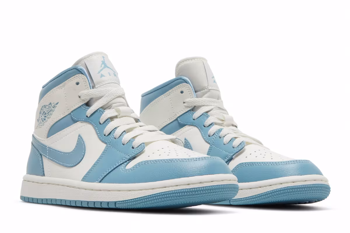 Women's Air Jordan 1 Mid University Blue, view 9