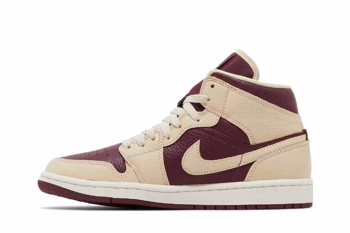 Women's Air Jordan 1 Mid SE Split - Beach Cherrywood, view 4