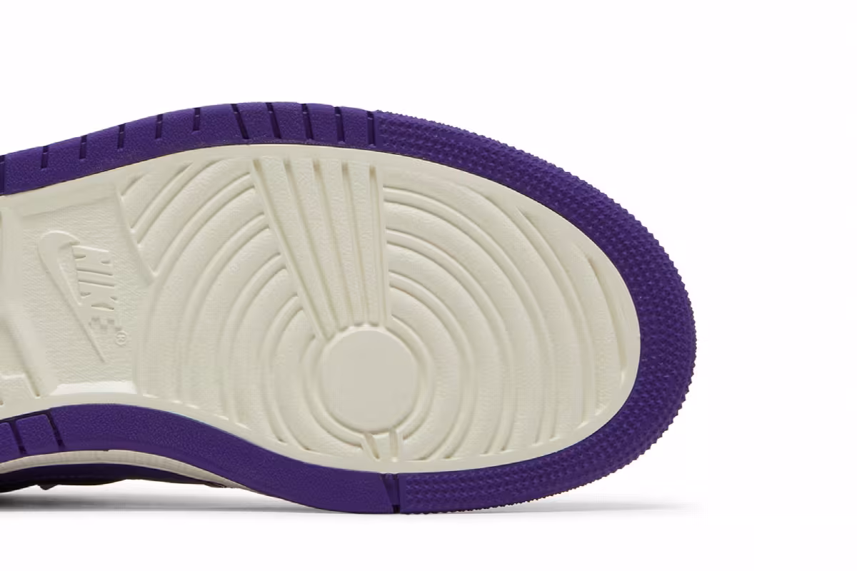 Women's Air Jordan 1 Zoom Comfort Court Purple Patent, view 6