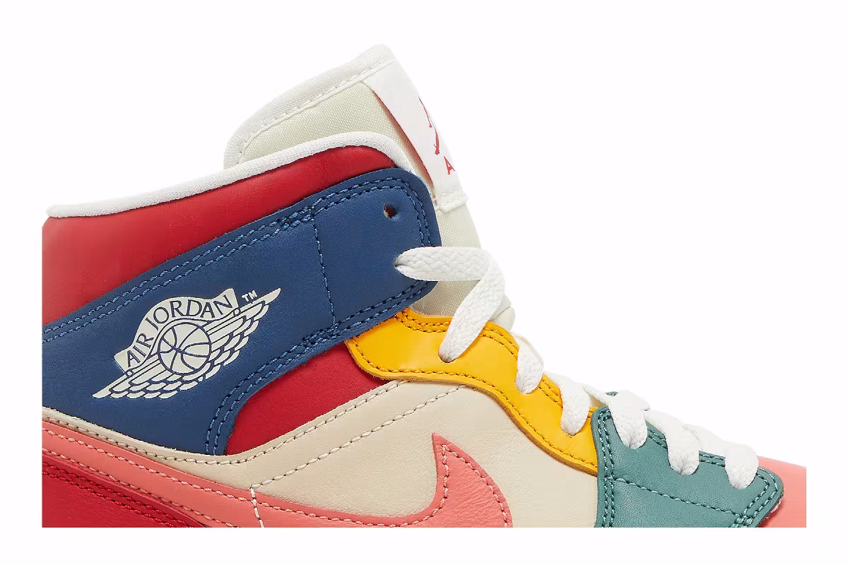 Women's Air Jordan 1 Mid SE Multi-Color, view 3