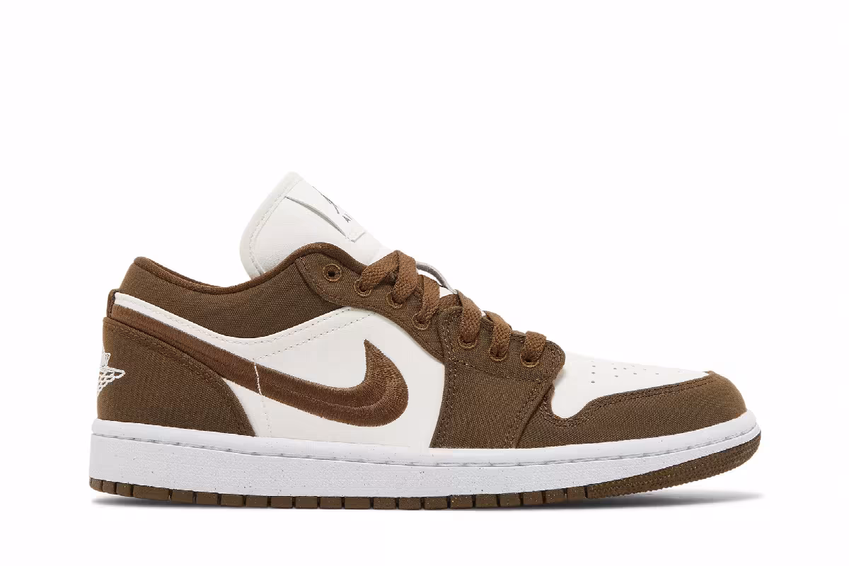 Women's Air Jordan 1 Low SE Light Olive, view 2