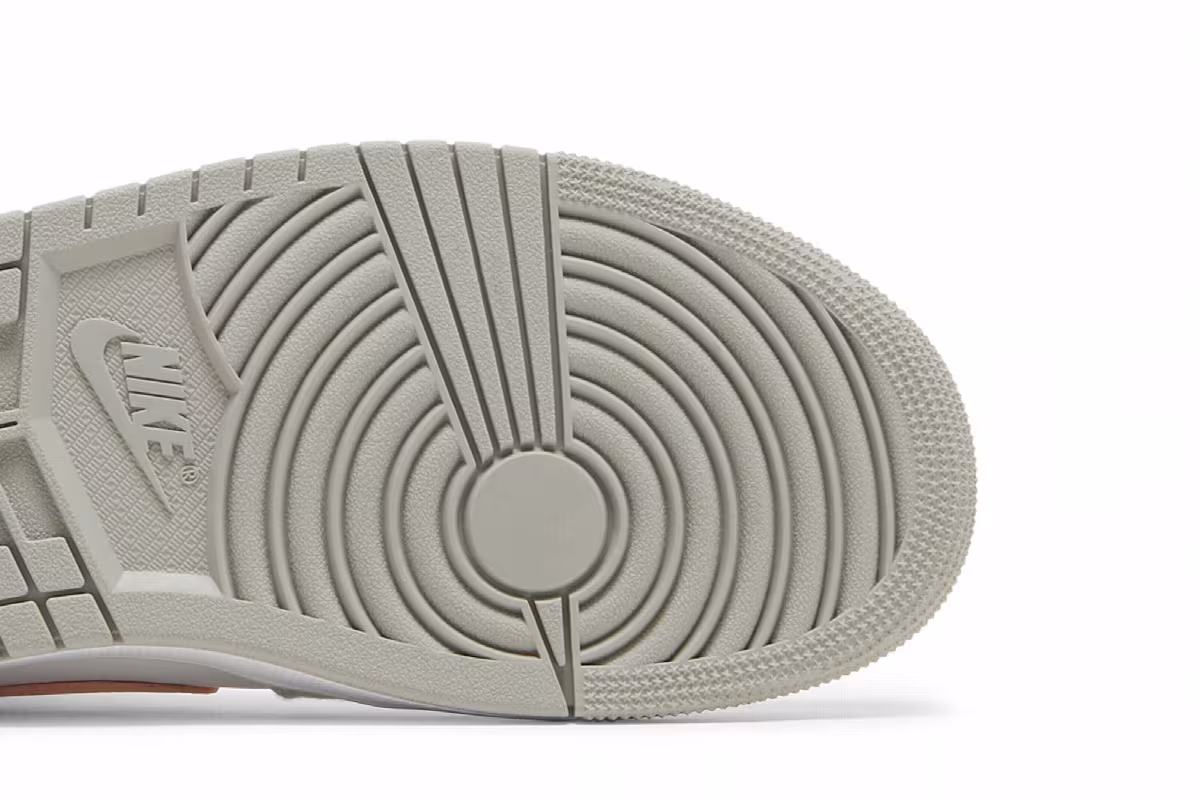 Women's Air Jordan 1 Mid SE Light Iron Ore, view 6