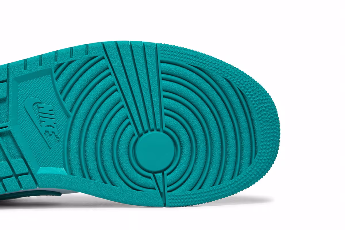 Women's Air Jordan 1 Low New Emerald, view 6