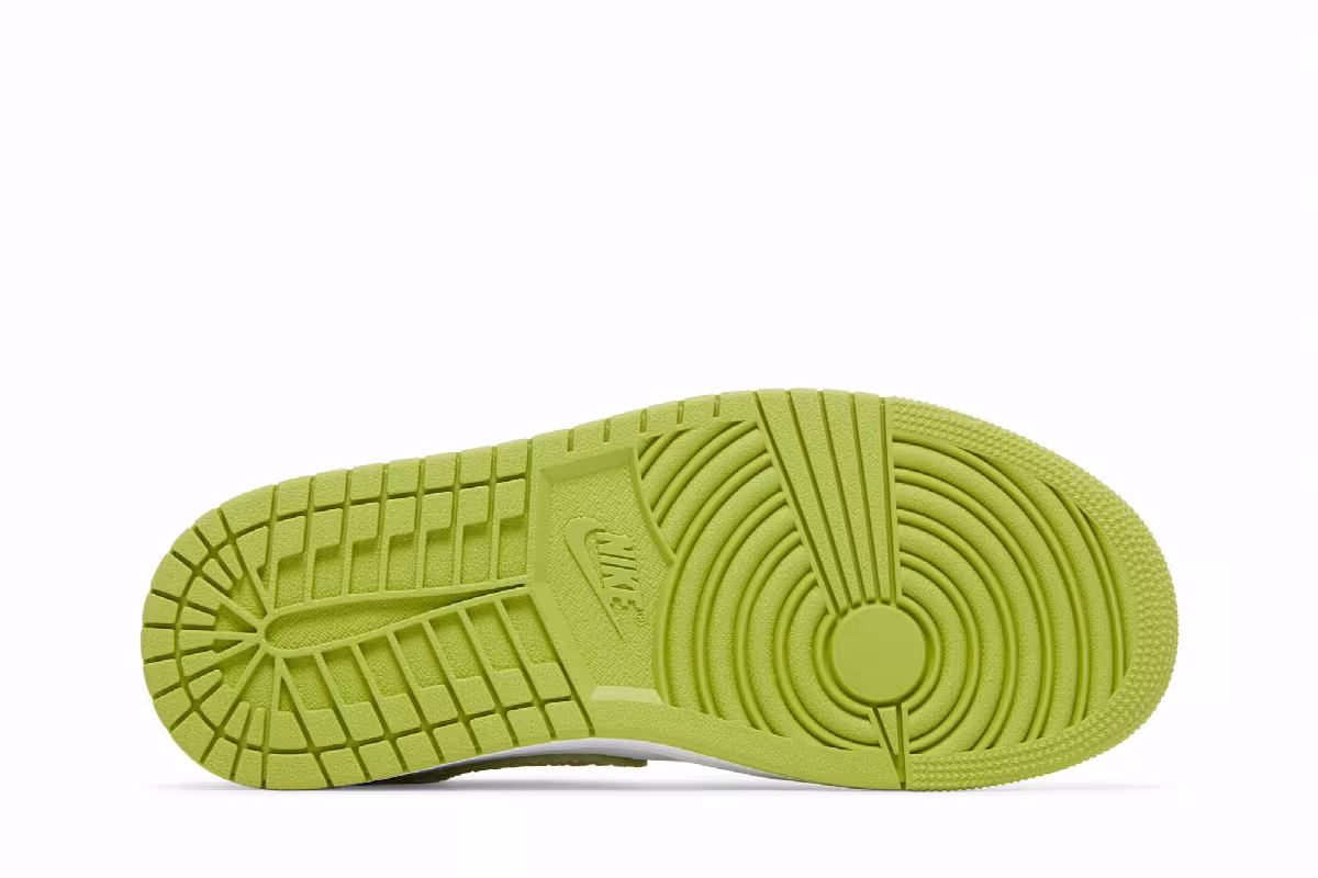 Women's Air Jordan 1 Mid SE Green Python, view 5