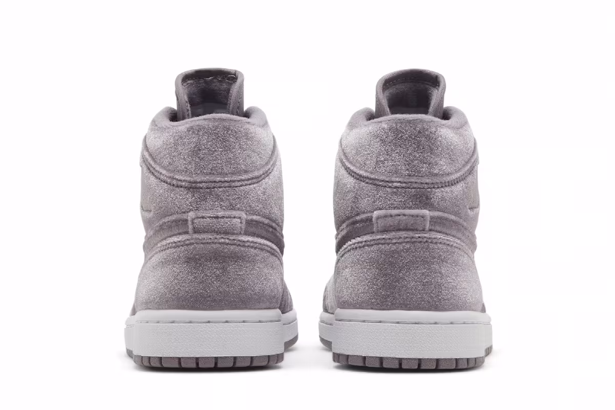Women's Air Jordan 1 Mid Purple Velvet, view 7