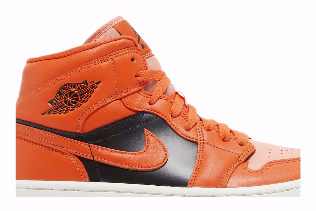 Women's Air Jordan 1 Mid SE Rush Orange, view 3