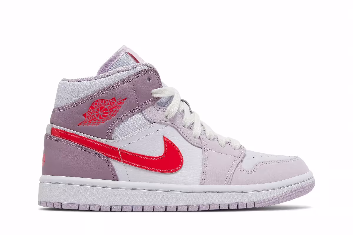 Women's Air Jordan 1 Mid Valentine's Day, view 2