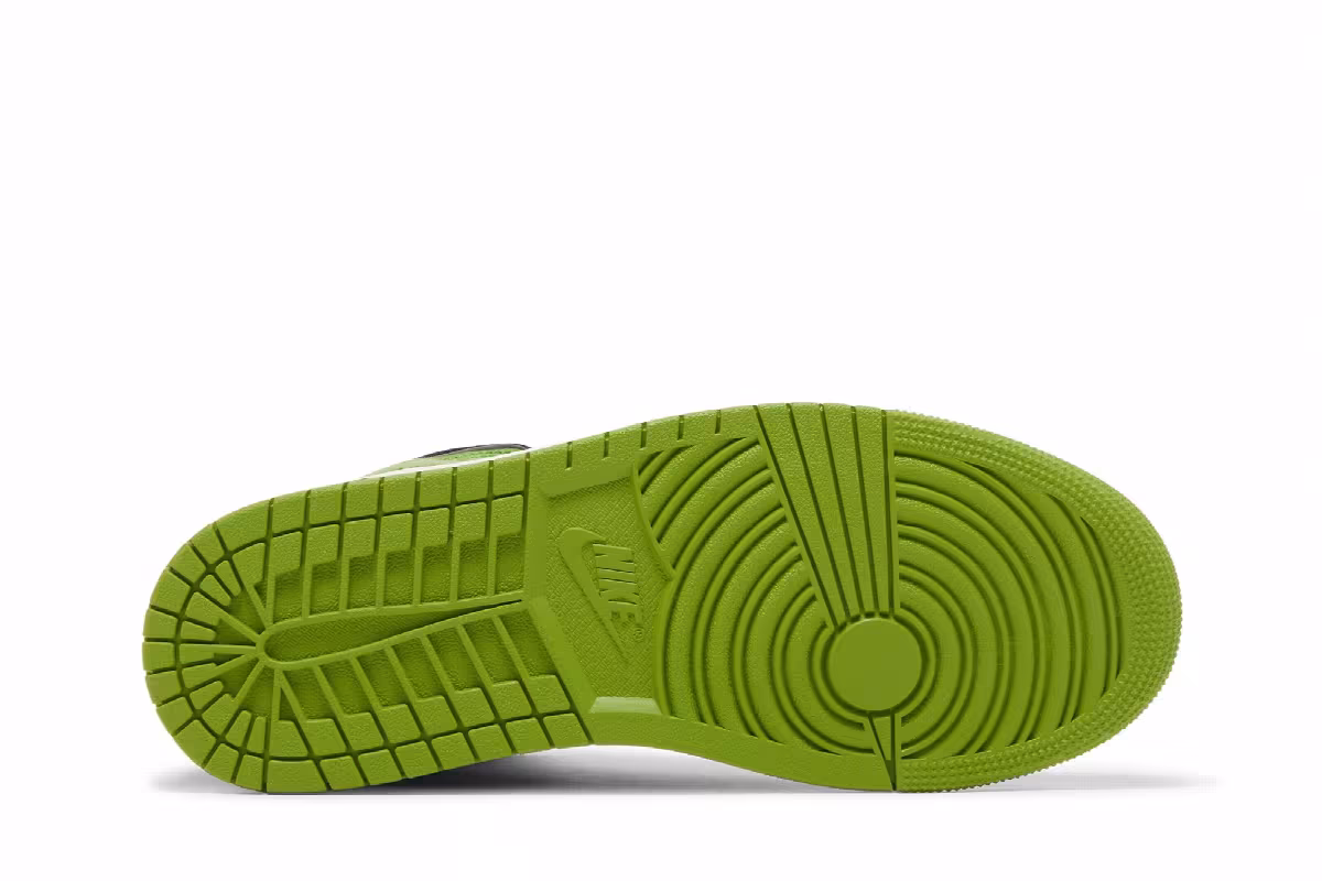 Women's Air Jordan 1 Mid Altitude Green, view 5