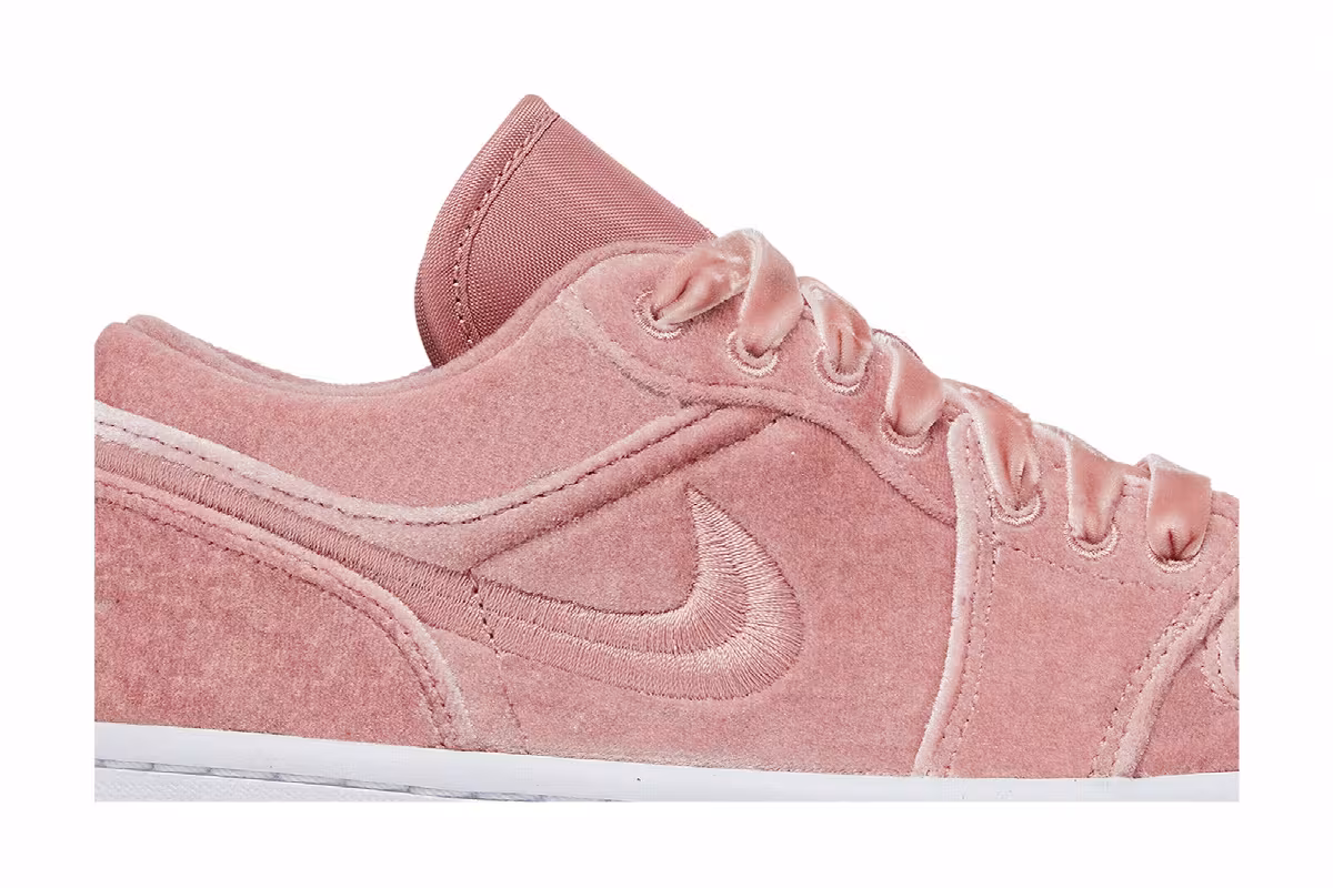 Women's Air Jordan 1 Low SE Pink Velvet, view 3