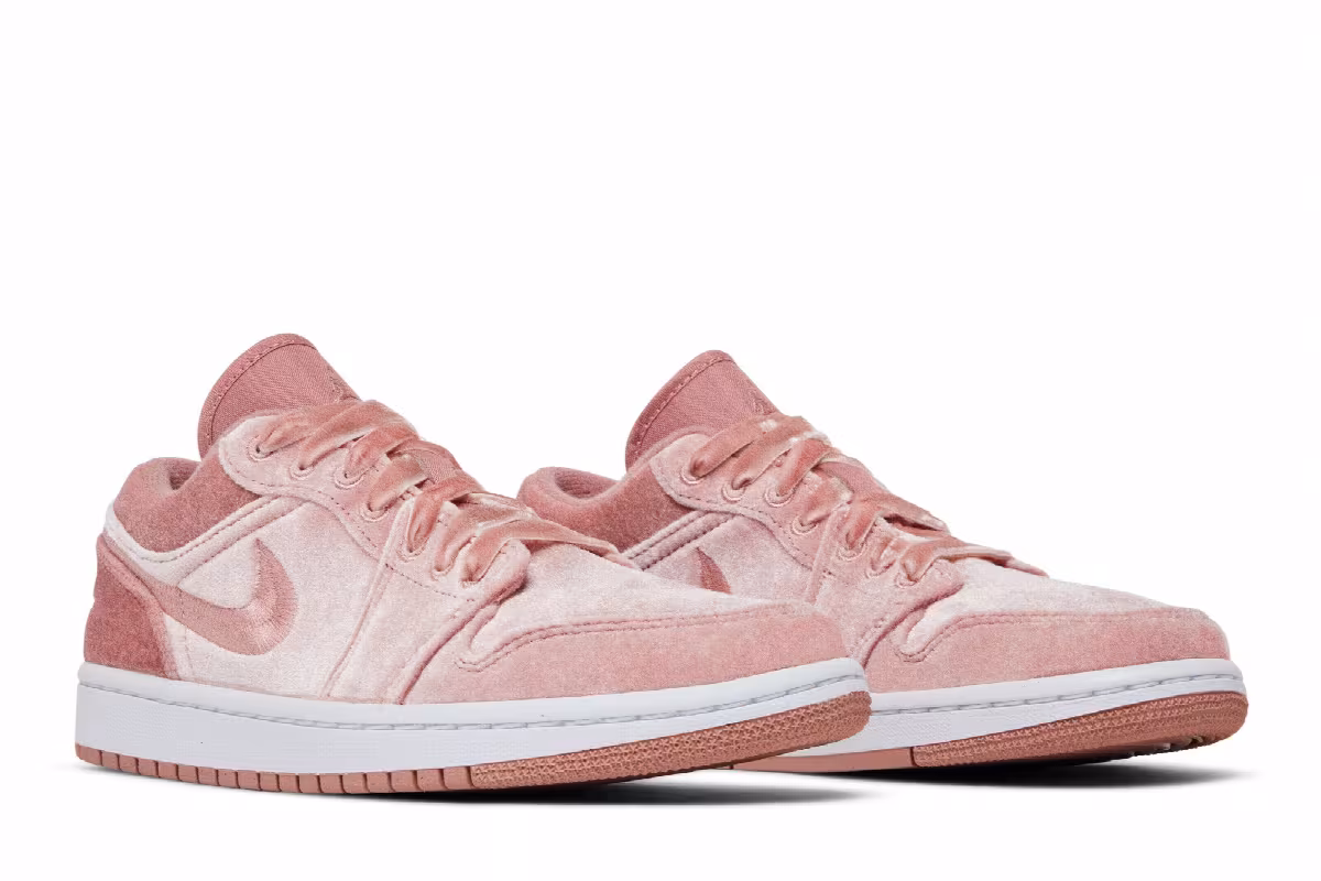 Women's Air Jordan 1 Low SE Pink Velvet, view 9